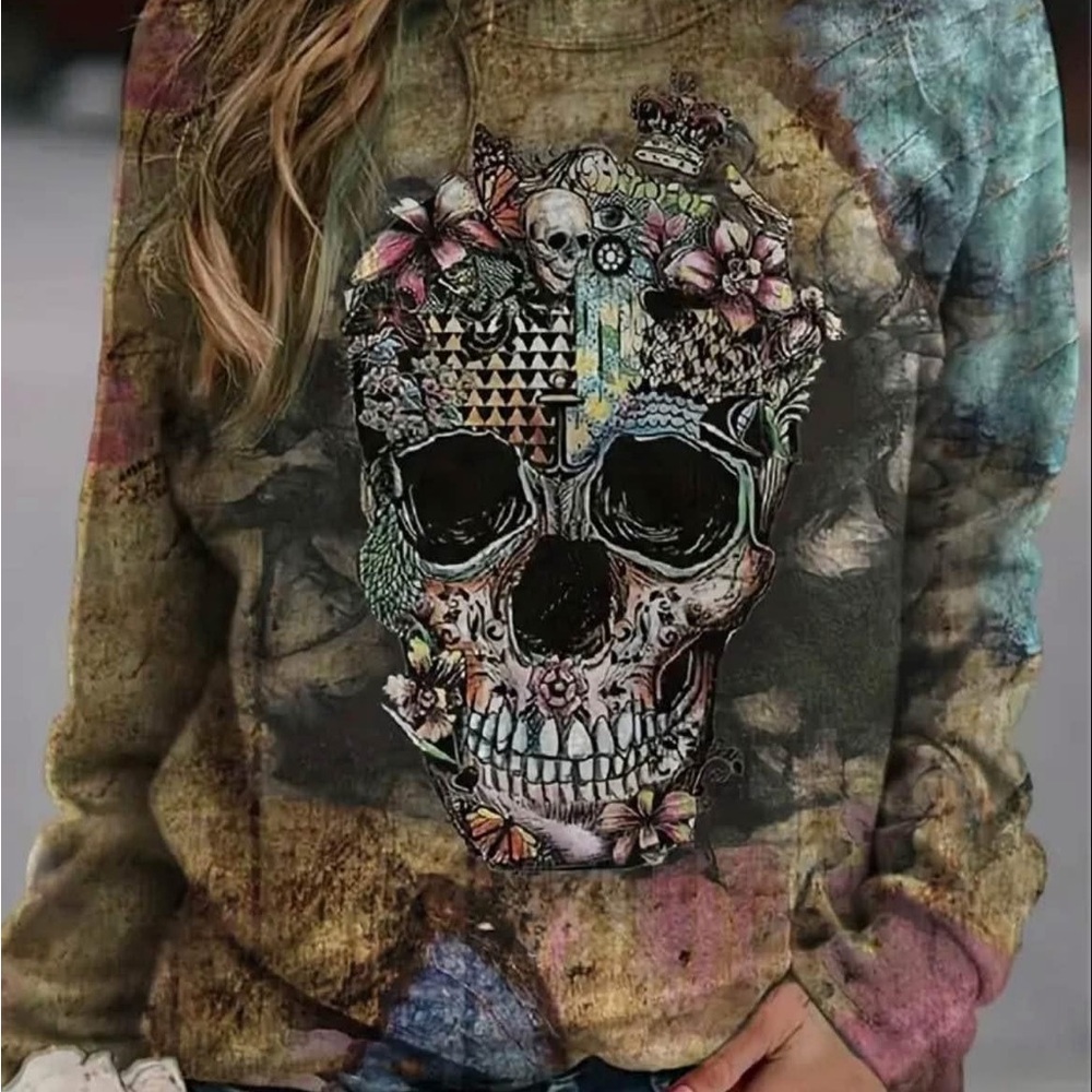 New. Graveyard Skull knit tunic. Size 2X